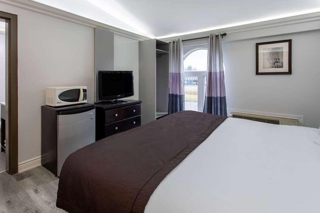 Travelodge By Wyndham Сарнія Номер фото
